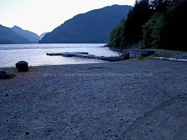 photo of the boat ramp and dock on Muchalat Lake