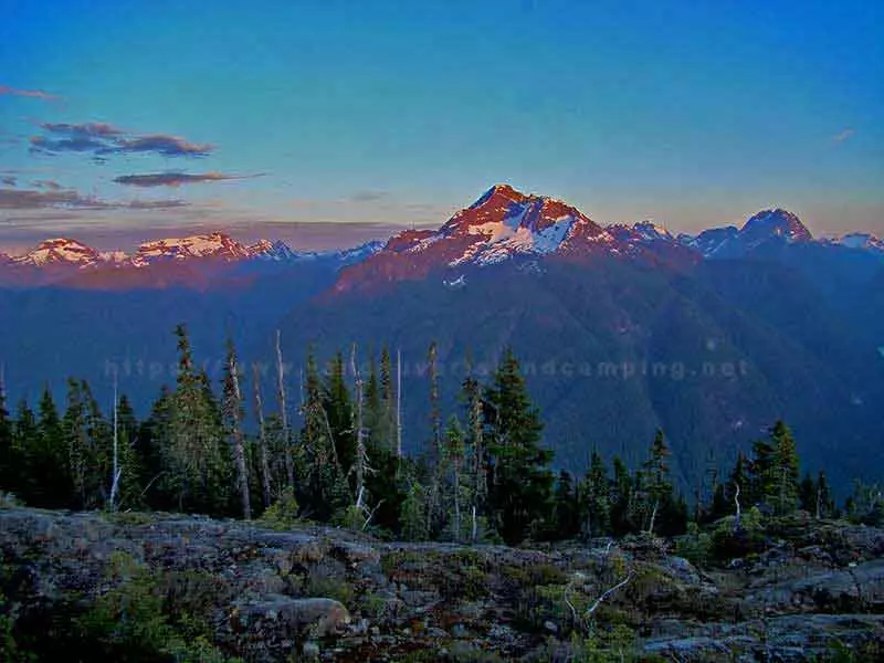 photo of a beautiful sunrise from atop of Crest Mountain in Strathcona Park on Vancouver Island