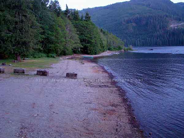 photo of the beautiful sandy beach on Muchalat Lake