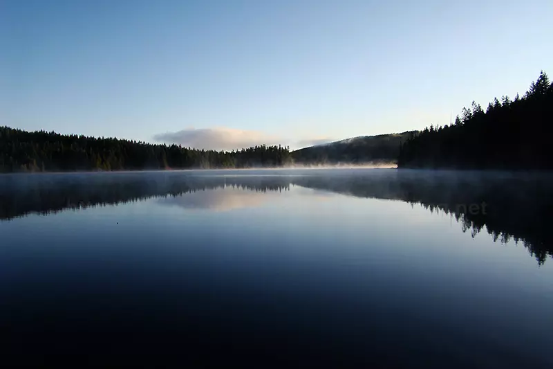 photo of the sunrise over Amor Lake on Vancouver Island