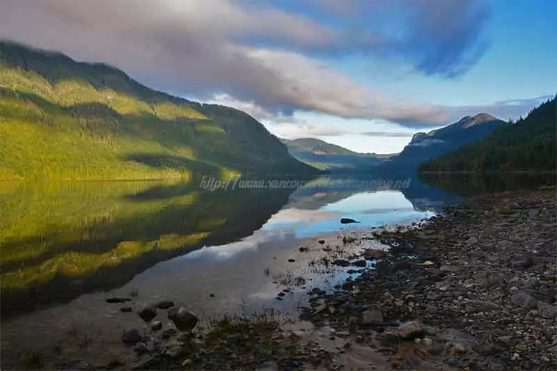 Photo of a sunrise over Bonanza Lake on Vancouver Island