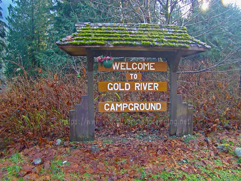 Photo of the Gold River Campground sign.